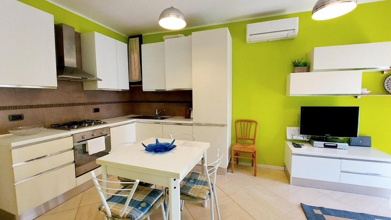 Colors Pool Apartment Bardolino Eksteriør bilde