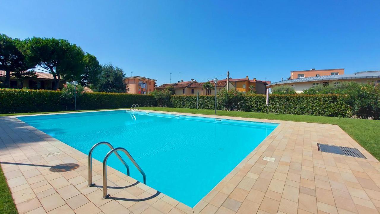 Colors Pool Apartment Bardolino Eksteriør bilde