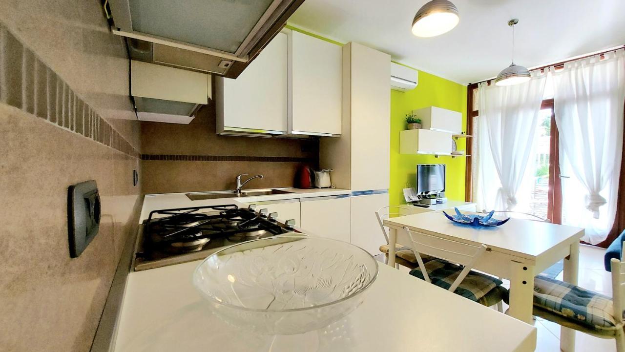 Colors Pool Apartment Bardolino Eksteriør bilde