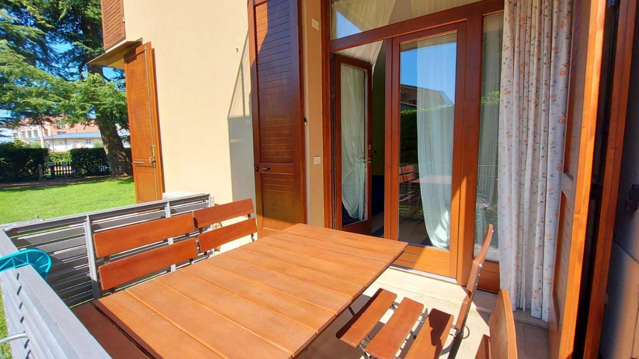 Colors Pool Apartment Bardolino Eksteriør bilde